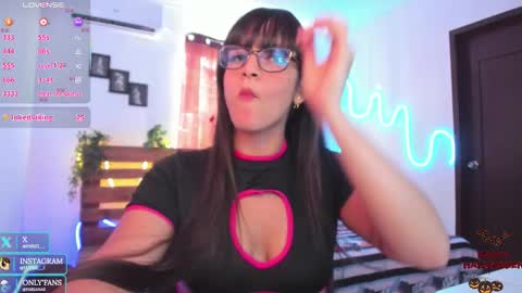 Snapshot of livfabi_ chatting on 20, 10, 2025 Livfabi online show from 20, 10, 2025