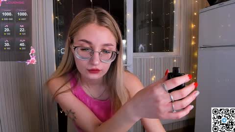 My name is Livy Nice to meet you  Thumbs up please its important online show from 28, 12, 2024