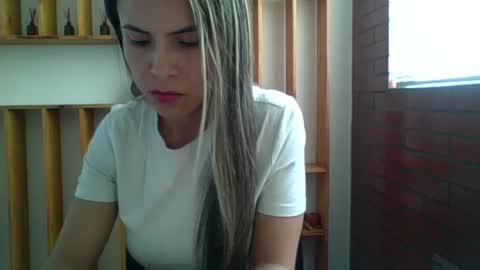 liz_28 online show from 16, 10, 2025