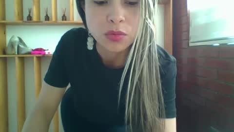 liz_28 online show from 27, 10, 2025