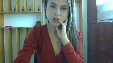 liz_28 online show from 11, 11, 2025