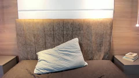 Liz  online show from 12, 3, 2025