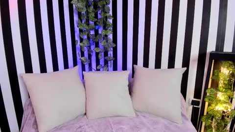 Liz  online show from 26, 9, 2025