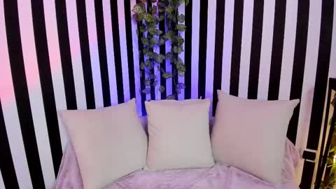 Liz  online show from 29, 9, 2025