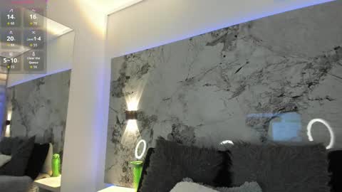 Liz  online show from 24, 10, 2025