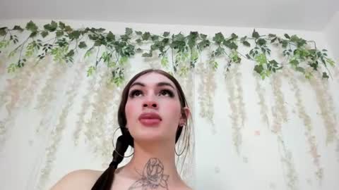 Snapshot of liz_lunaa chatting on 12, 6, 2026 Liz Luna online show from 12, 6, 2026