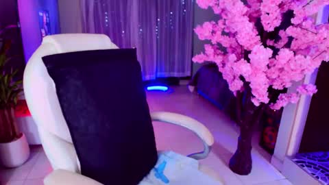 Snapshot of lizagothdoll chatting on 7, 10, 2025 Liza Goth online show from 7, 10, 2025