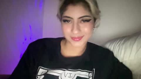 Lizeth online show from 23, 2, 2025