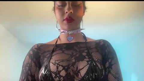 Lizeth online show from 16, 11, 2025