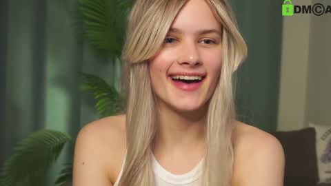 Snapshot of lizbethcoll chatting on 30, 1, 2025 Sunnheart online show from 30, 1, 2025