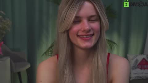 Snapshot of lizbethcoll chatting on 25, 2, 2025 Sunnheart online show from 25, 2, 2025