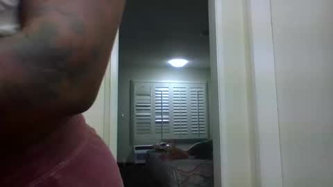 Snapshot of lizbronx17 chatting on 19, 10, 2025 aasheystar online show from 19, 10, 2025