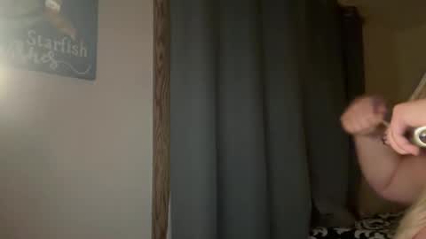Liz Purr online show from 27, 12, 2024