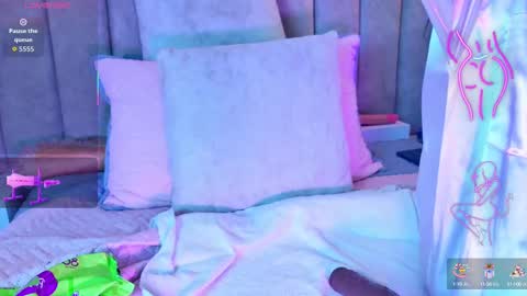 Snapshot of lizxy01 chatting on 25, 9, 2025 Liz online show from 25, 9, 2025