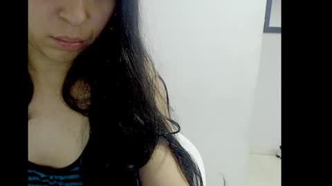 lizz1305 online show from 27, 1, 2025