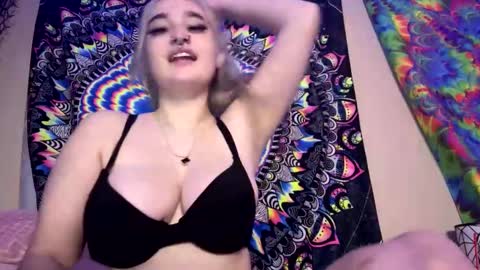 Snapshot of lizz44887 chatting on 8, 2, 2025 Lizz  online show from 8, 2, 2025