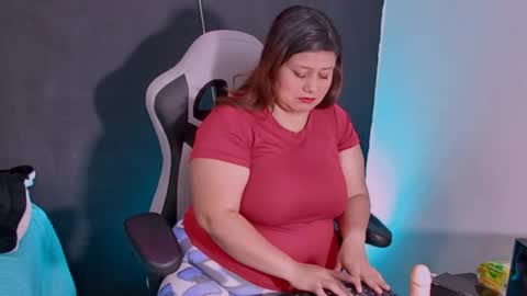 Snapshot of lizz_milf chatting on 23, 9, 2025 lizz_milf online show from 23, 9, 2025