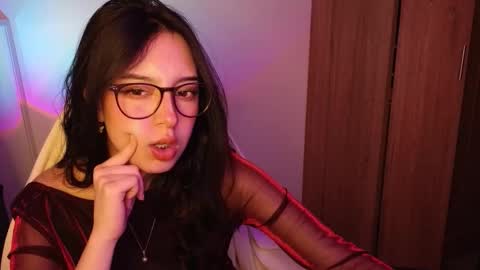 Snapshot of lizzy_swan chatting on 16, 9, 2025 lizzy_swan online show from 16, 9, 2025
