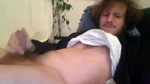 Snapshot of llazer1 chatting on 18, 12, 2025 llazer1 online show from 18, 12, 2025