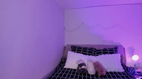 Snapshot of lm_kloeeh chatting on 21, 2, 2026 Kloe see you 28-11 to celebrate my birthday online show from 21, 2, 2026