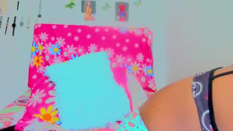 Snapshot of loaisisadaams chatting on 18, 1, 2025 loaisisAdamss online show from 18, 1, 2025