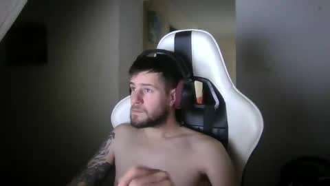 Snapshot of lobotomy54 chatting on 21, 11, 2025 lobo online show from 21, 11, 2025