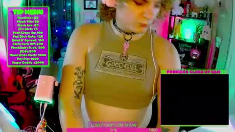 Snapshot of lobotomyprincess chatting on 11, 7, 2026 LobotomyPrincess online show from 11, 7, 2026