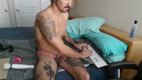 Lockedforyouu online show from 7, 1, 2026