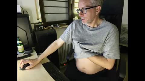 Snapshot of loenne3 chatting on 11, 1, 2026 loenne3 online show from 11, 1, 2026