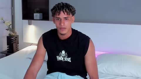 Snapshot of logan___fox chatting on 21, 9, 2025 Logan Fox online show from 21, 9, 2025