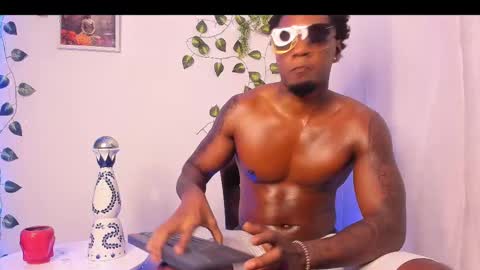 LOGAN DRAKE online show from 7, 3, 2025