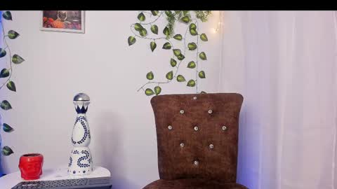 LOGAN DRAKE online show from 9, 3, 2025