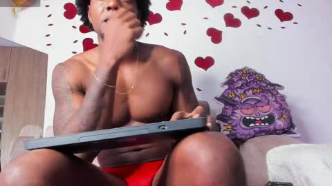 Snapshot of logan_drakex chatting on 12, 4, 2026 LOGAN DRAKE online show from 12, 4, 2026