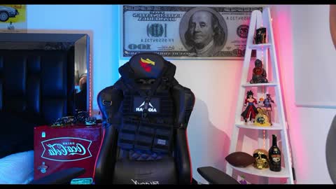 Snapshot of logan_hugh8 chatting on 19, 12, 2024 logan_hugh8 online show from 19, 12, 2024