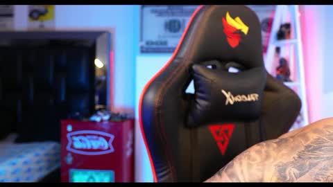 Snapshot of logan_hugh8 chatting on 3, 3, 2025 logan_hugh8 online show from 3, 3, 2025