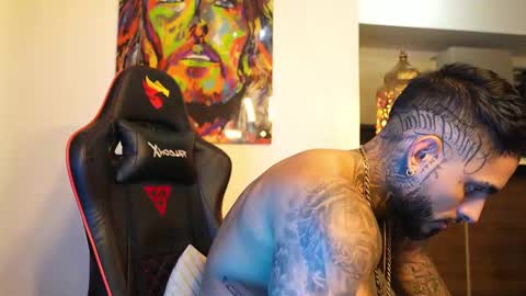 Snapshot of logan_hugh8 chatting on 25, 9, 2025 logan_hugh8 online show from 25, 9, 2025