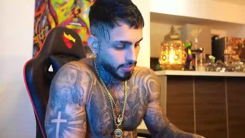 Snapshot of logan_hugh8 chatting on 4, 10, 2025 logan_hugh8 online show from 4, 10, 2025