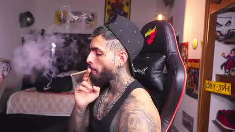 logan_hugh8 online show from 9, 6, 2026