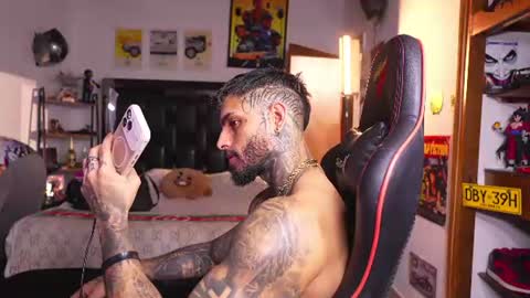 logan_hugh8 online show from 28, 6, 2026