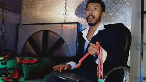 logan_mercer online show from 4, 12, 2025