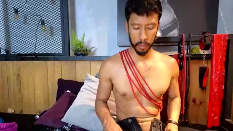 logan_mercer online show from 17, 12, 2025