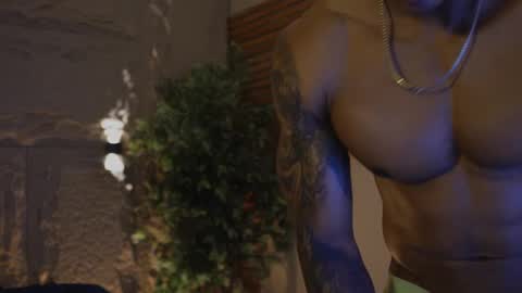 Snapshot of logan_varela chatting on 3, 10, 2025 logan_varela online show from 3, 10, 2025