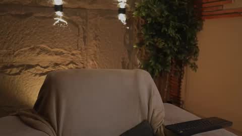 Snapshot of logan_varela chatting on 14, 10, 2025 logan_varela online show from 14, 10, 2025