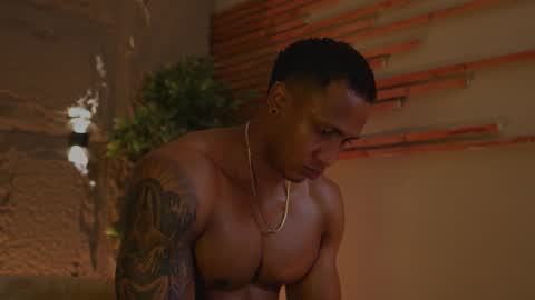 Snapshot of logan_varela chatting on 21, 10, 2025 logan_varela online show from 21, 10, 2025