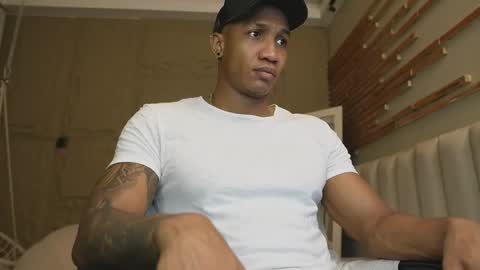 Snapshot of logan_varela chatting on 19, 5, 2026 logan_varela online show from 19, 5, 2026