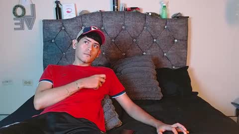 logan_willyams_ online show from 20, 9, 2025