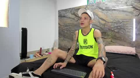 logan_wollff online show from 15, 4, 2026