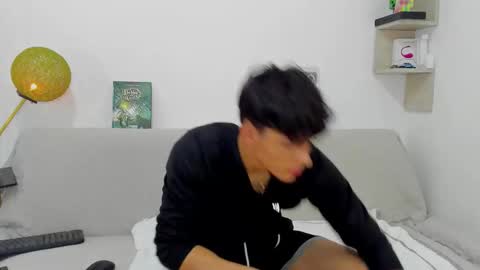 Snapshot of loganoficialx chatting on 9, 11, 2025 loganoficialx online show from 9, 11, 2025