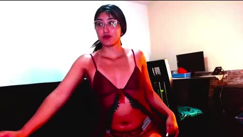 Snapshot of lois_fer chatting on 4, 7, 2026 Lois online show from 4, 7, 2026