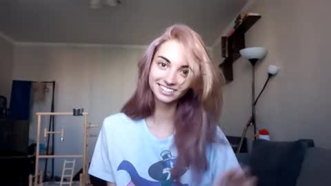 Snapshot of loisepadovano chatting on 23, 9, 2025 Amelia online show from 23, 9, 2025